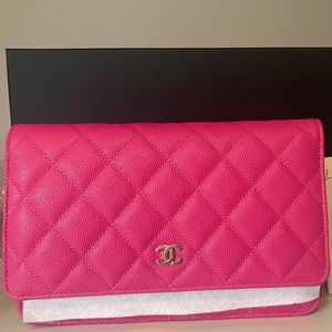 22P CHANEL Classic Pink  Caviar WOC Wallet On Chain GHW NEW